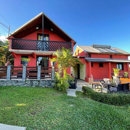 Les Vetyvers Trois Bassins Exterior photo